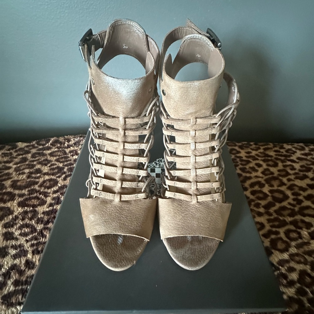 Vince Camuto Smoke Taupe Vintage Cow VV-Evel Sandals 8M